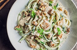 Low Carb Zucchini-Nudeln Low Carb Zucchini-Nudeln